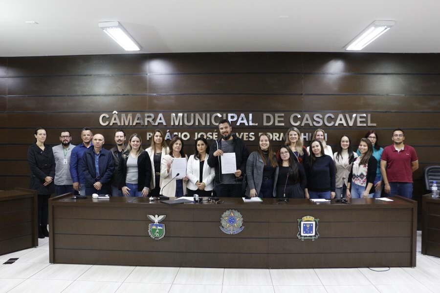 CRF-PR e entidades discutem valorização do profissional e uso racional de medicamentos em Cascavel